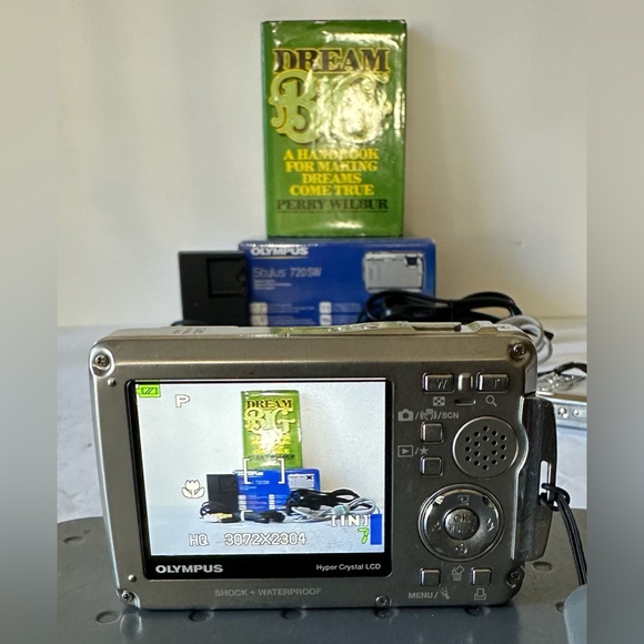 Olympus Stylus 720 SW 7.1MB Waterproof Shockproof Point Shoot Digital Camera - Picture 12 of 12